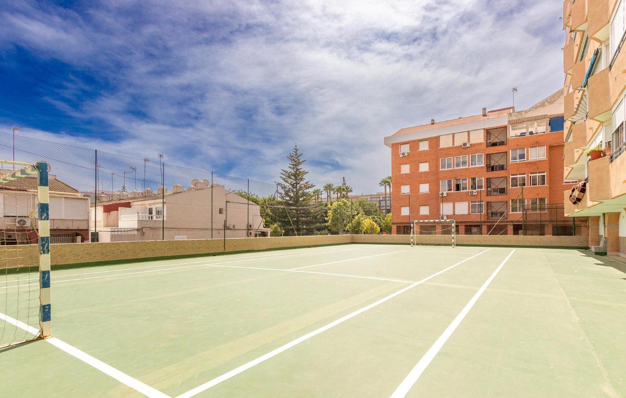 Nice Apartment In Torrevieja With Kitchen Εξωτερικό φωτογραφία