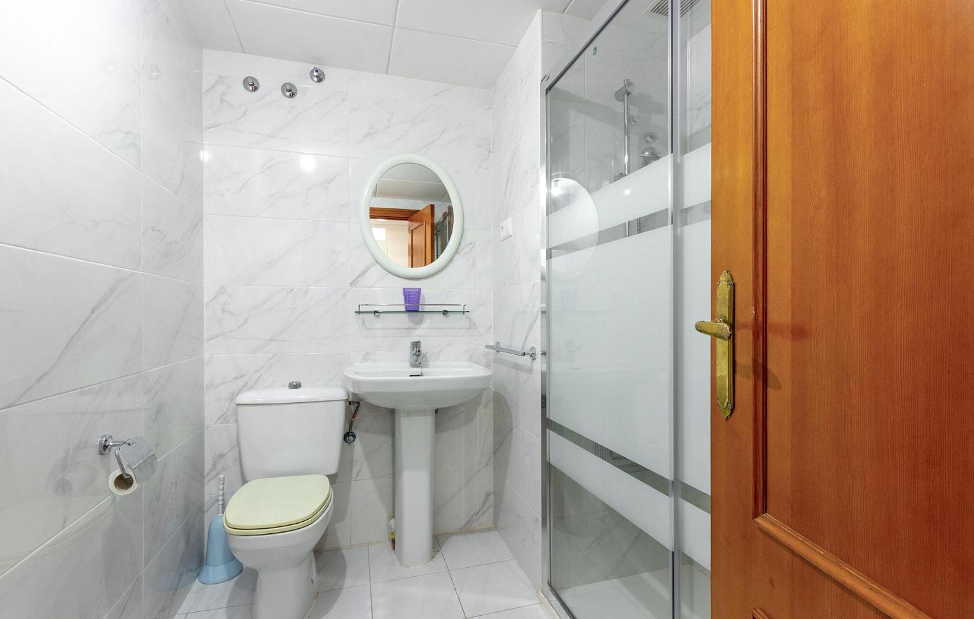 Nice Apartment In Torrevieja With Kitchen Εξωτερικό φωτογραφία