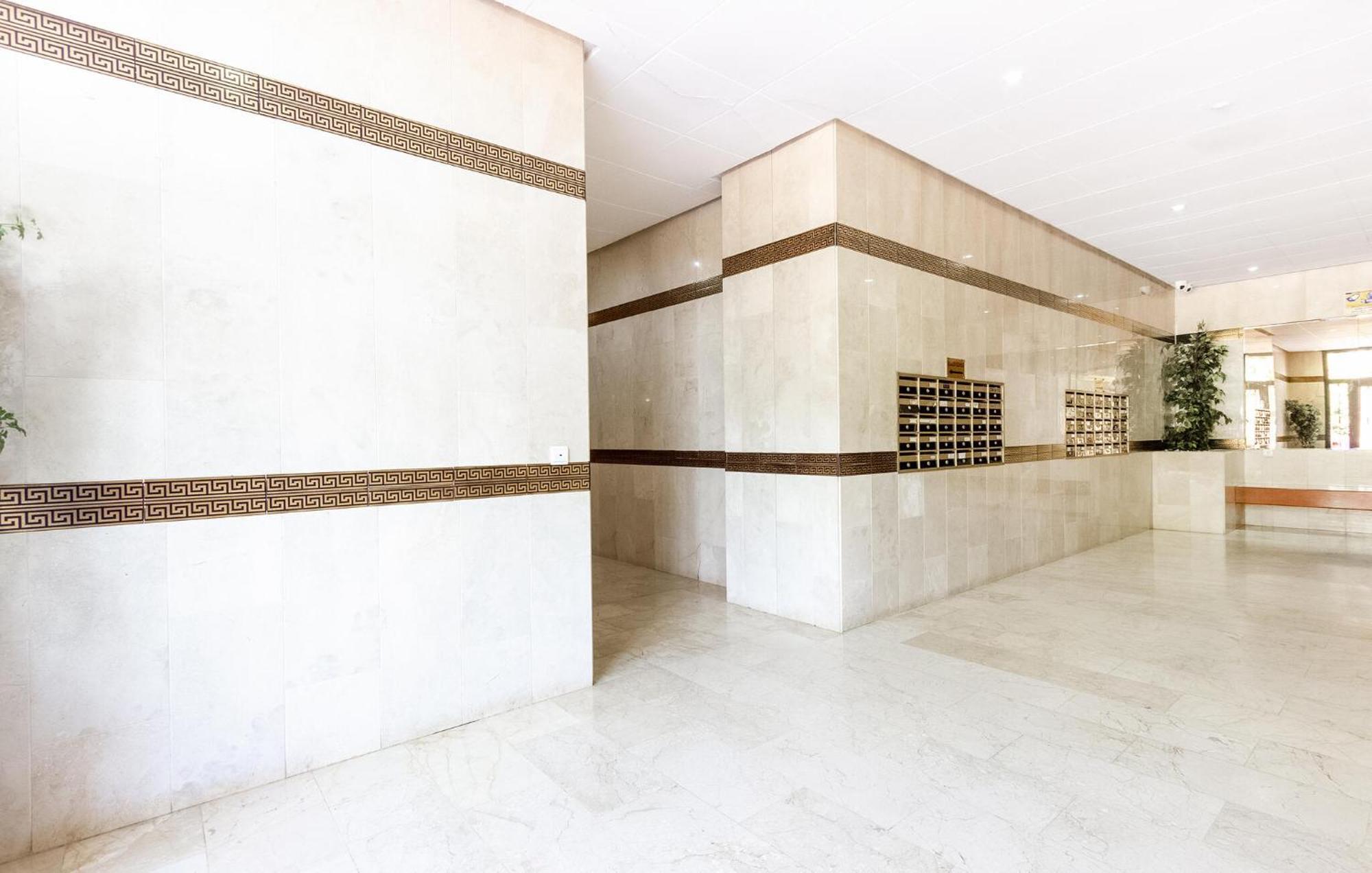 Nice Apartment In Torrevieja With Kitchen Εξωτερικό φωτογραφία