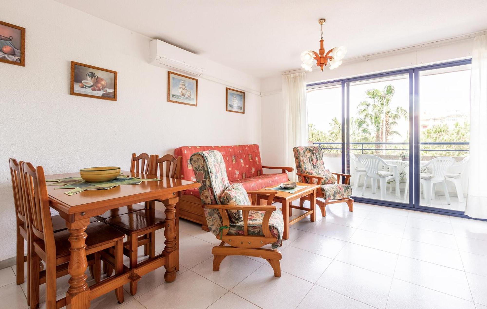 Nice Apartment In Torrevieja With Kitchen Εξωτερικό φωτογραφία